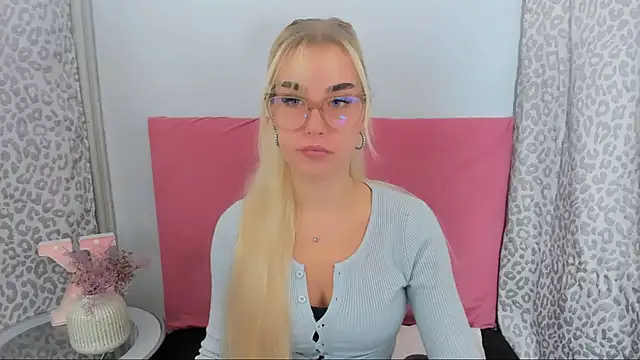 KristyHoney online show from November 23, 6:16 am