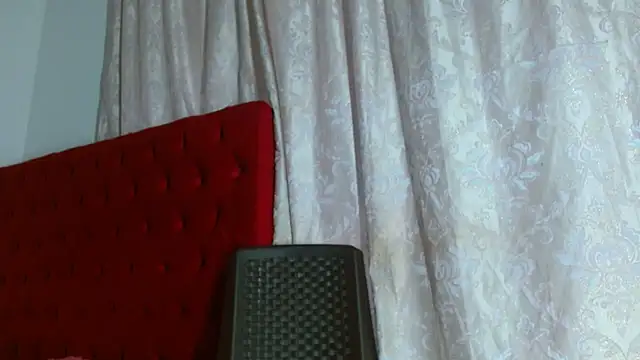 Snapshot of cristinamontiel chatting on October 11, 3:59 pm cristinamontiel online show from October 11, 3:59 pm