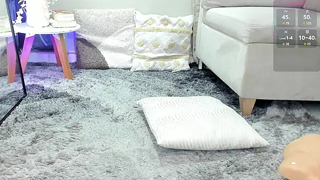 Snapshot of _EmilyJireh_ chatting on October 22, 7:41 pm  EmilyJireh  online show from October 22, 7:41 pm