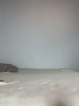 Snapshot of xMirana_ chatting on October 23, 9:26 am xMirana online show from October 23, 9:26 am