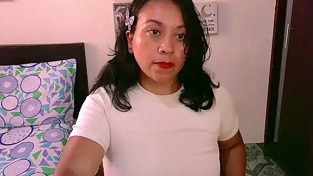 zaray bella online show from November 6, 9:32 pm