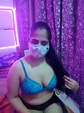 Snapshot of delstrip_couple chatting on September 18, 9:24 pm delstrip couple online show from September 18, 9:24 pm