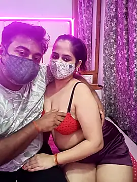 Snapshot of delstrip_couple chatting on September 16, 7:22 pm delstrip couple online show from September 16, 7:22 pm