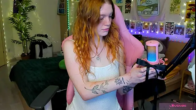 Sunny Elly online show from February 22, 10:05 am