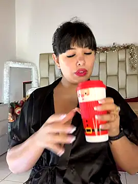 Alexa Miss online show from November 5, 7:08 pm