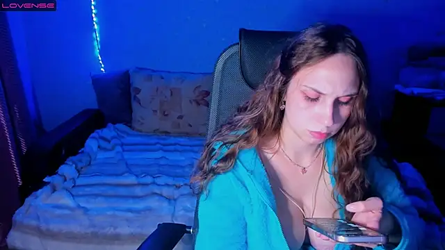 Snapshot of Traneba chatting on September 16, 3:20 pm Traneba online show from September 16, 3:20 pm