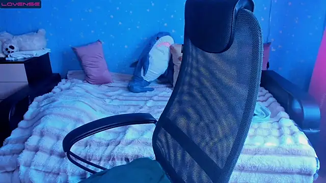 Snapshot of Traneba chatting on September 25, 9:41 am Traneba online show from September 25, 9:41 am