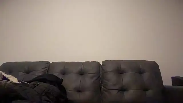 Snapshot of RavenRayyy chatting on October 8, 10:52 am RavenRayyy online show from October 8, 10:52 am