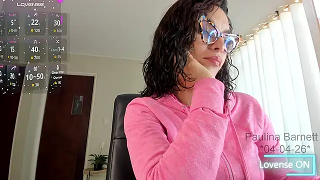 paulinabarnett- online show from April 4, 3:44 pm