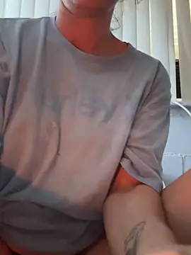 Snapshot of hotNReady6969 chatting on October 20, 1:25 pm hotNReady6969 online show from October 20, 1:25 pm