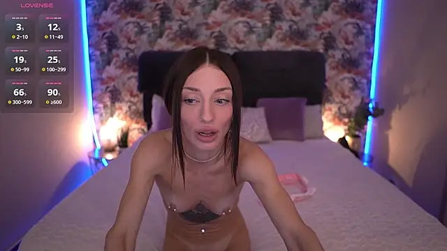 Snapshot of Alice_Arwen chatting on October 9, 6:50 am Alice Arwen online show from October 9, 6:50 am