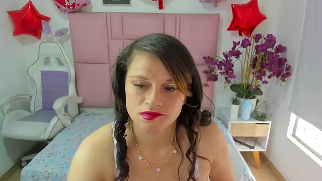 Lina Castle online show from June 10, 4:16 pm