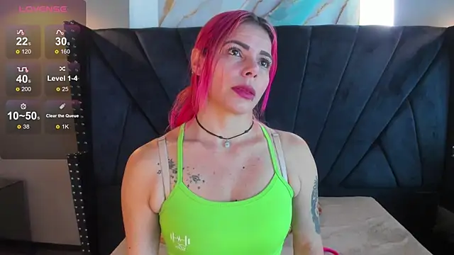 Snapshot of NIKI_SANTANA chatting on October 2, 3:44 am NIKI SANTANA online show from October 2, 3:44 am