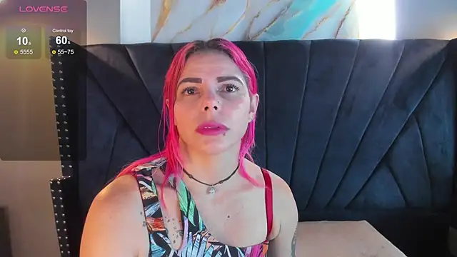 Snapshot of NIKI_SANTANA chatting on October 4, 3:56 am NIKI SANTANA online show from October 4, 3:56 am