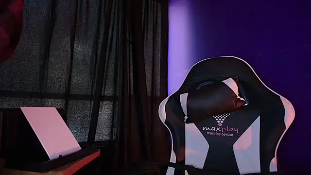 Snapshot of vanelope11 chatting on September 25, 8:06 pm vanelope11 online show from September 25, 8:06 pm