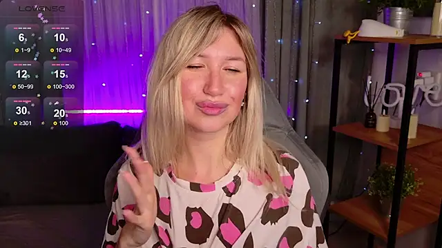 MilaBott online show from December 1, 9:50 pm