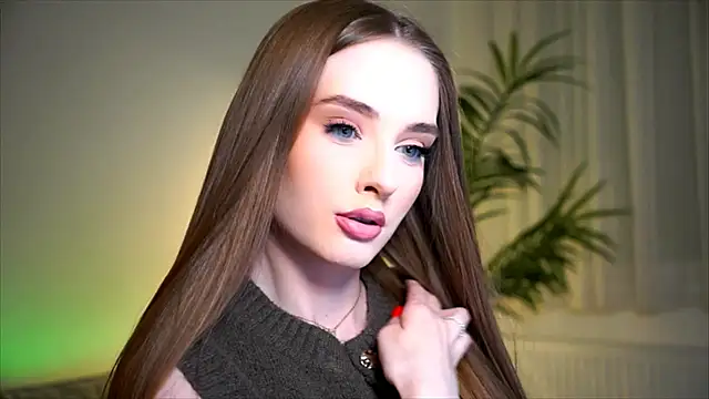 petitegonwiild online show from October 29, 10:12 pm