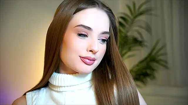 petitegonwiild online show from October 7, 10:14 pm