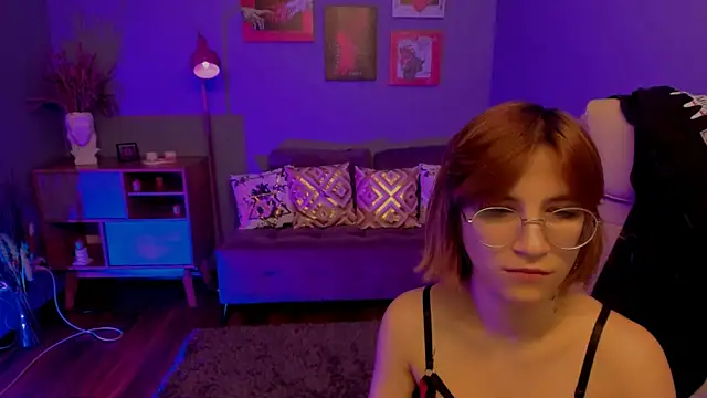 Moon13152 online show from November 1, 9:19 pm