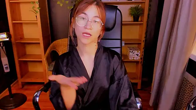 Moon13152 online show from September 28, 7:19 pm