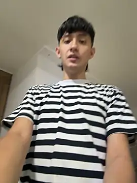 Snapshot of HotStar_yes chatting on September 24, 1:04 am HotStar yes online show from September 24, 1:04 am