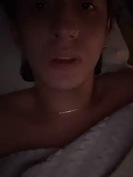 Snapshot of HotStar_yes chatting on September 15, 4:43 am HotStar yes online show from September 15, 4:43 am