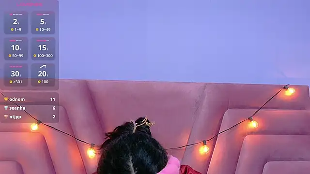 Beautifulskinny18 online show from October 11, 8:00 pm