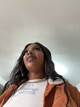 TIFFANYYSTAR online show from September 19, 2:05 pm