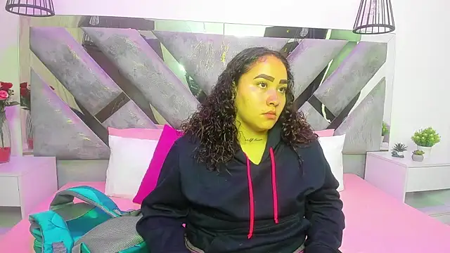 Snapshot of Ayla_martinez chatting on September 10, 2:00 am Ayla martinez online show from September 10, 2:00 am