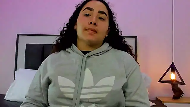 Snapshot of Ayla_martinez chatting on October 5, 2:38 am Ayla martinez online show from October 5, 2:38 am