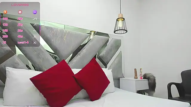 Snapshot of Ayla_martinez chatting on September 13, 2:08 am Ayla martinez online show from September 13, 2:08 am