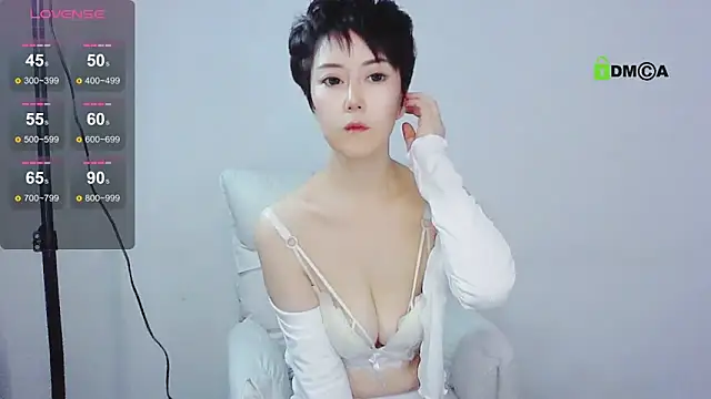 Snapshot of 9ering-Er chatting on September 23, 9:02 pm 9ering-Er online show from September 23, 9:02 pm