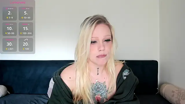 KimPoshhh online show from April 4, 10:03 am