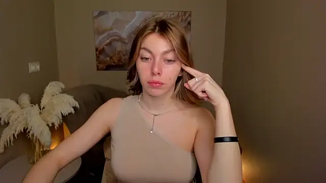 MollyMeltorr online show from October 15, 12:13 am