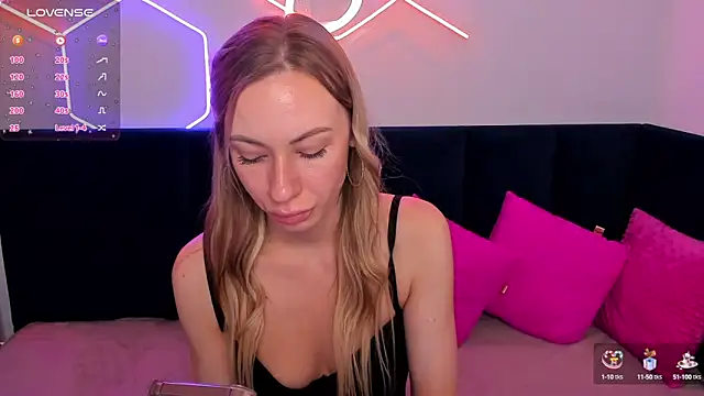 Diana Garrett online show from October 12, 2:47 am