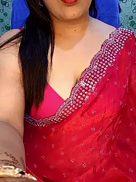 Snapshot of Cute-Raashii chatting on October 17, 4:21 pm Cute-Raashii online show from October 17, 4:21 pm