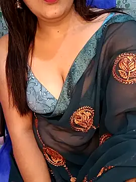 Snapshot of Cute-Raashii chatting on October 15, 1:08 am Cute-Raashii online show from October 15, 1:08 am