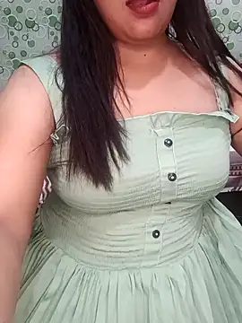 Snapshot of Cute-Raashii chatting on September 30, 1:44 am Cute-Raashii online show from September 30, 1:44 am