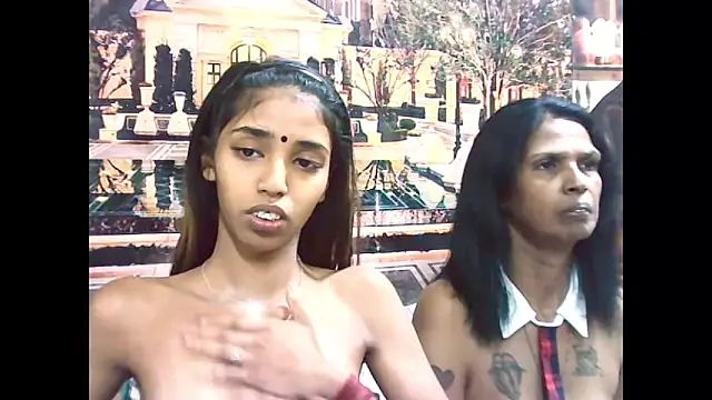 Snapshot of IndianSexySlender chatting on October 22, 5:45 am IndianSexySlender online show from October 22, 5:45 am