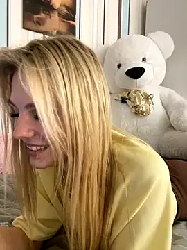 Snapshot of Liya_my chatting on October 9, 8:46 pm Liya my online show from October 9, 8:46 pm