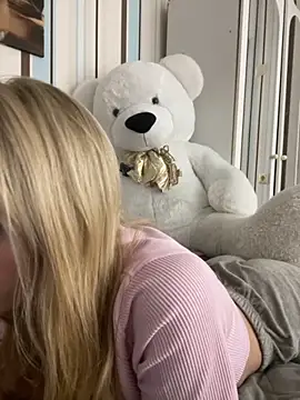 Snapshot of Liya_my chatting on October 7, 8:24 pm Liya my online show from October 7, 8:24 pm