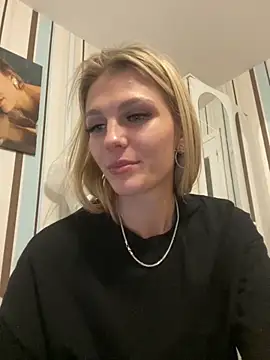 Snapshot of Liya_my chatting on October 28, 5:19 pm Liya my online show from October 28, 5:19 pm