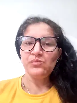 Angelinna Milf online show from October 22, 6:13 pm