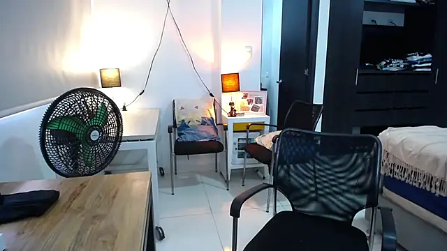 diabla sexyboobs online show from March 30, 9:25 pm