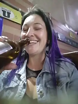 Snapshot of sophie_banger chatting on September 23, 11:47 pm sophie banger online show from September 23, 11:47 pm