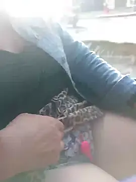 Snapshot of sophie_banger chatting on September 21, 9:24 pm sophie banger online show from September 21, 9:24 pm