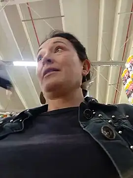 Snapshot of sophie_banger chatting on September 27, 6:26 pm sophie banger online show from September 27, 6:26 pm