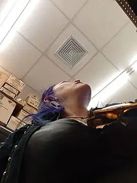 Snapshot of sophie_banger chatting on October 21, 9:19 pm sophie banger online show from October 21, 9:19 pm