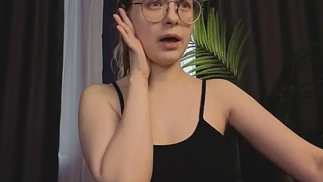 Snapshot of CassieCool chatting on October 3, 5:45 am CassieCool online show from October 3, 5:45 am