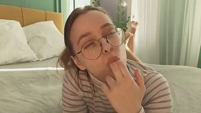 Snapshot of CassieCool chatting on October 18, 1:14 pm CassieCool online show from October 18, 1:14 pm